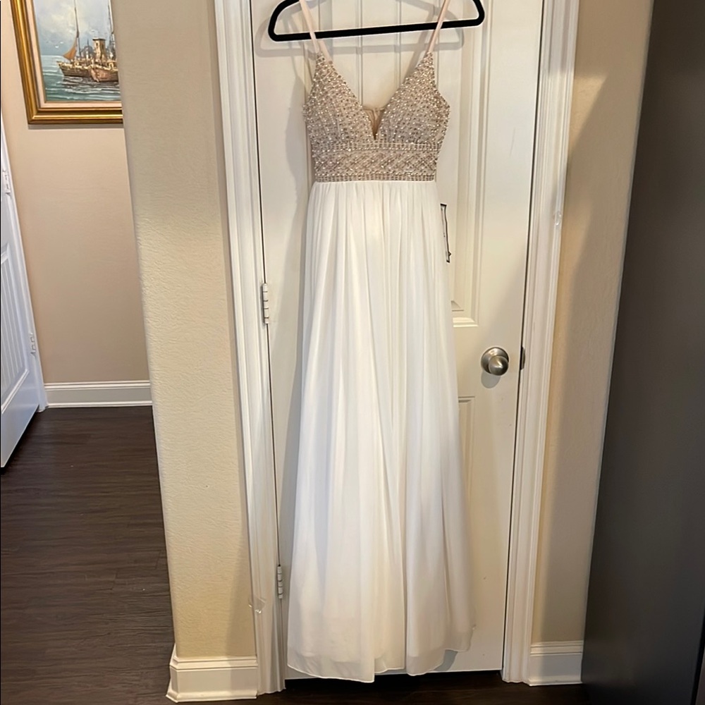 Say Yes to the Prom Embellished Tulle-Underlay Gown Ivory/Nude Size 1